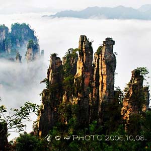 休閑自駕L線：張家界、袁家界、天子山、寶峰湖、猛洞河漂流、芙蓉鎮(zhèn)三晚四日游